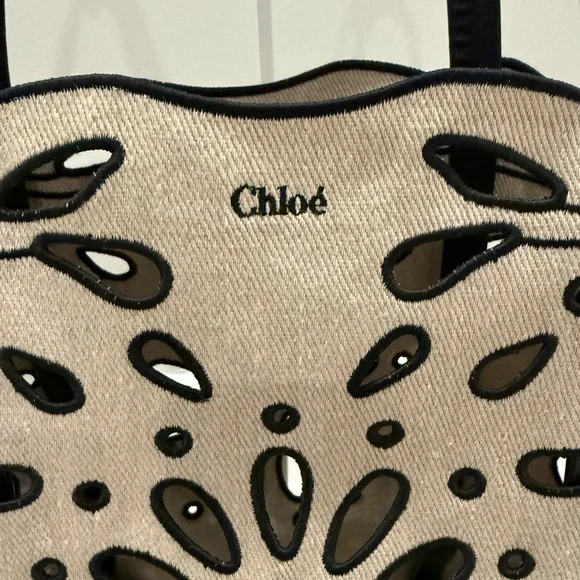 Chloe Kamilla east west eyelet broderie linen tote with leather handles - Picture 2 of 14